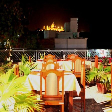 Hotel Sandhu Palace ジョードプル エクステリア 写真